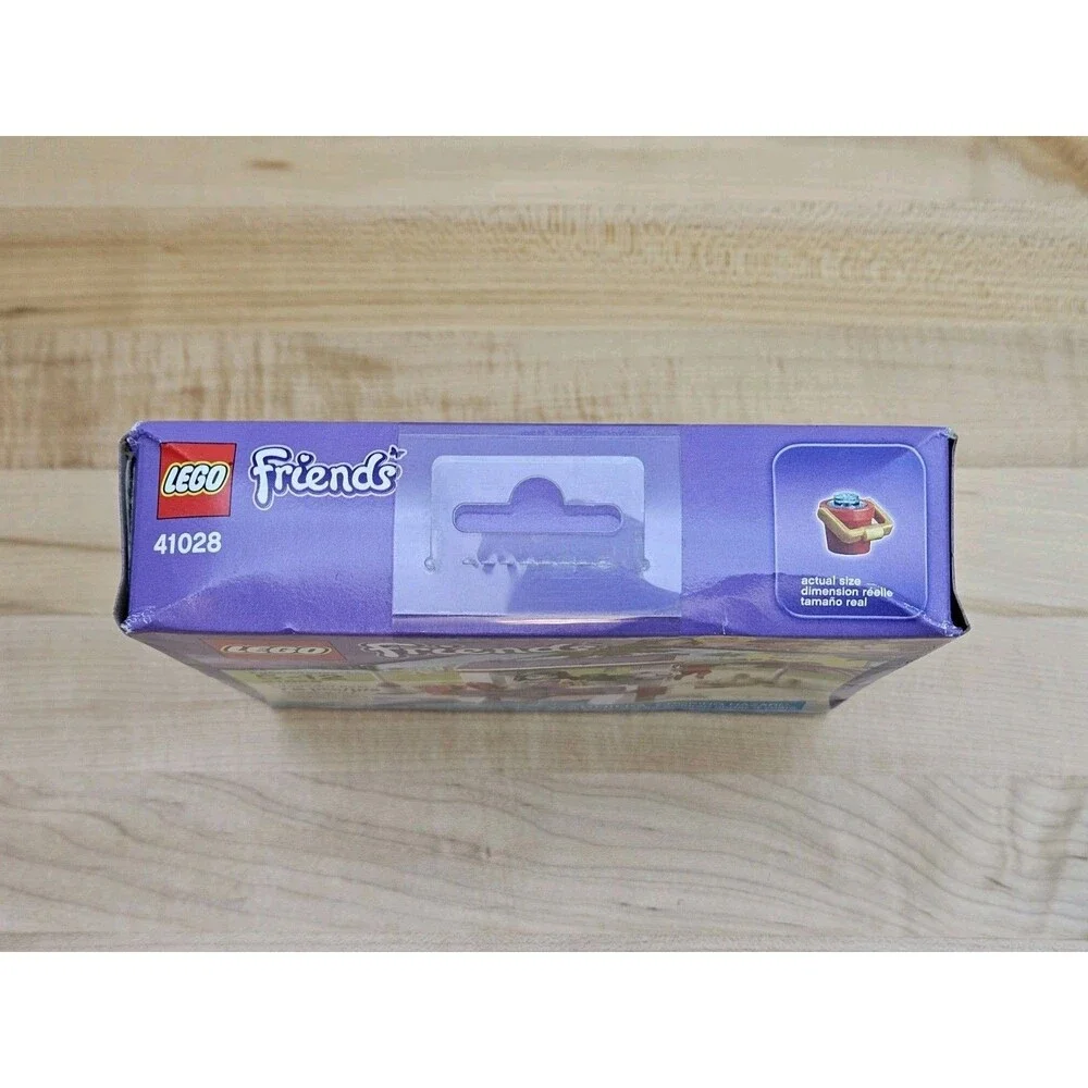 New Lego 41028 Friends Emma's Lifeguard Post Beach Dolphin Umbrella Retired
